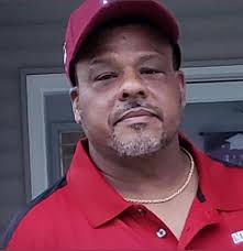 It's my birthday today and it would make my day to get a happy birthday  from Warren Zeiders!! Hope he sees this!! Please 🙏🏻 🤞🏻❤️🥳