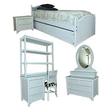 Single and twin beds are two names for the same bed size, which causes some confusion among the term twin bed simply refers to two identical single beds. Henry Link Wicker For Lexington Furniture Twin Bedroom Set With Trundle Ebth
