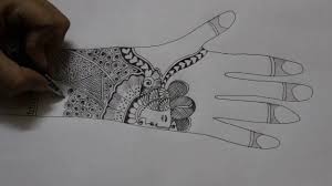 These all simple and beautiful mehndi designs 2021 easily can be applied to your hands, fingers, wrist, feet, and legs at the home. Bridal Mehndi Simple Mehndi Design Pencil Drawing Novocom Top