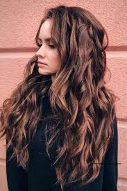 So Einfach Gehen Locken Mit Dem Glatteisen Locken Mit Glatteisen Locken Machen Frisur Lange Haare Locken