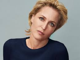 Sex Education: quién es Gillian Anderson, actriz que interpreta a Jean  Milburn