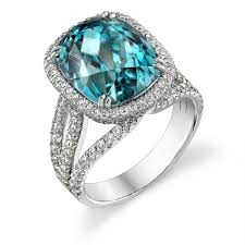 A Beautiful Turquoise Diamond Ring Beautiful Jewelry Diamonds Beautiful Diamond Rings Diamond Rings Design