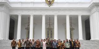 Istana negara merupakan istana kepresidenan yang terletak di jalan veteran, jakarta pusat. Menilik Perbedaan Istana Negara Dengan Istana Merdeka Apa Saja Halaman All Kompas Com