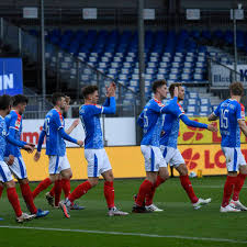 Die mannschaft des scheidenden trainers kenan kocak verlor am freitagabend ihr heimspiel gegen darmstadt 98 mit 1:2 (0:0). Ybeisip2yzucrm
