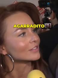 Todos queremos una pareja que te tenga "bien agarradit@" como  @angeliqueboyertiktok 😍😅🔥 No te pierdas #DespiertaAmérica de lunes a  viernes a las 7a/6c por @univision 📺✨ #AngeliqueBoyer #Amor ...