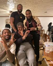 What are the trinitarios gang signs & symbols, colors, and traditions? Otf That Shit My Grandmom Throwing Up Got Her A New Crib Built From The Floor Up Wit A Elevator In It Not A Gang Sign Lol