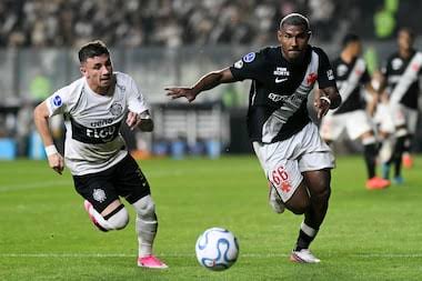 Vasco domina, mas s&oacute; empata em S&atilde;o Janu&aacute;rio com Olimpia e ter&aacute; que buscar vaga no Paraguai - Estad&atilde;o