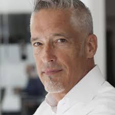 The University of the Arts CEO And Leadership: Executives and Demographics 