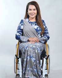 Atlet malaysia ini punya segudang bakat dan prestasi yang luar biasa. Sejarah Terukir Bergelar Ahli Dewan Negara Atlet Paralimpik Kini Ras Adiba Dianugerahkan Datuk Nona