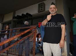 «δεν μου άρεσε το remake του ακάλυπτου, ήταν αηδία. Agnwristos O Antwnhs Kafetzopoylos 3yrise Ta Mallia Toy Fthis Gr