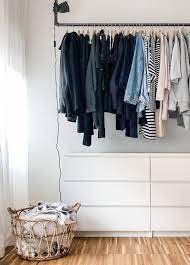 Schränke für kleider, geschirr, bücher ein eingebauter schrank (= ein einbauschrank) um ordnung in deinen schrank zu bringen, wirst du. Ordnung Im Kleiderschrank Hilfreiche Tipps Und Ideen Solebich De