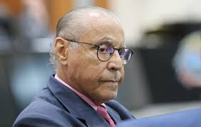 Júlio Campos critica aumento de deputados federais: 'lamentável'