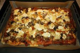Rezept Griechische Hackfleischpizza Hackfleischpizza Rezepte Einfache Gerichte