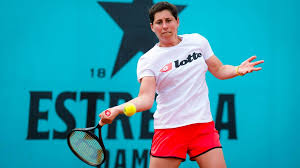 The spanish tennis star, 32, was suffering from stomach pains and sickness last summer. Carla Suarez Navarro Nach Krebs Zuruck Auf Tennis Tour
