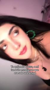 Entendiendo el Engaño: Relaciones de Amigos a Más