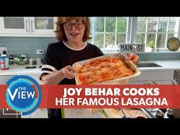 Joy Behar Cooks Her Famous Lasagna The View Youtube Joy Behar Lasagna Cooking