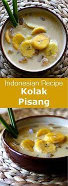 Kolak Is An Indonesian Dessert Made With Palm Sugar Coconut Milk And Pandanus Leaf When Banana Is Makanan Dan Minuman Resep Masakan Indonesia Makanan Minuman