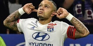 Professional football player of olympique lyonnais and the dutch national team. Memfis Depaj Predstavil Muzykalnyj Singl Armsport Am