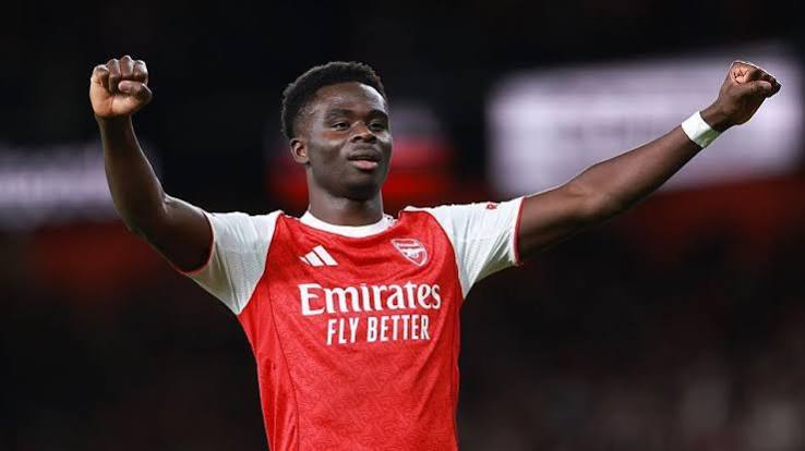 Bukayo Saka: Forward signs new five-year deal at Arsenal - BBC Sport