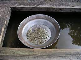 As groundwater flows through the deposit, minute amounts of gold are leached from the rocks. Gold Prospecting Wikipedia