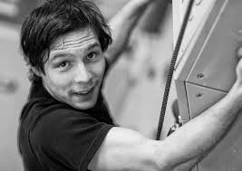 Es ist nicht genug zu wissen, man muss auch anwenden; es ist nicht genug zu  wollen, man muss auch tun!» Goethe