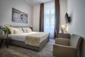 Located in old town, the best western hotel páv offers easy and fast access to the historical parts of prague and its most prominent landmarks. Hotel Pav Prague Updated 2021 Prices