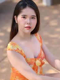 គួប លីណា