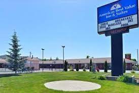 A dvd player and seating area are provided in each room. Americas Best Value Inn Suites Klamath Falls Klamath Falls Updated 2021 Prices