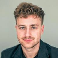 Leroy Dalton's Instagram, Twitter & Facebook