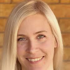 Stacy Chavez's Instagram, Twitter & Facebook