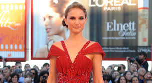 Natalie portman ist unglaublich aufgeregt bislang äußerte sich natalie selbst nicht zu ihrer erneuten schwangerschaft, doch ihr rundes bäuchlein lässt keine zweifel darüber offen. Natalie Portman Macht Sich Noch Keine Sorgen Um Babynamen Tikonline De