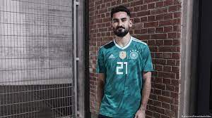 İlkay gündoğan is 30 years old (24/10/1990) and he is 180cm tall. Ilkay Gundogan Privileged To Have Grown Up In Germany Sports German Football And Major International Sports News Dw 06 06 2018