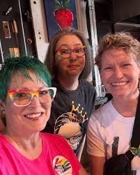 Dads Hug Too (@dads_hug_too) • Instagram photos and videos