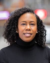 Holly Brill's Instagram, Twitter & Facebook