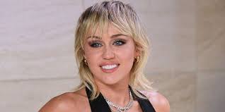 Which haircut for women 2020 to wear? There Are Many Good Reasons To Try The Mullet The Cut Of The Moment Loved By The Stars Web24 News