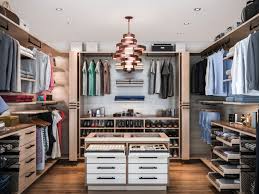 Learn how to make the most out of any unit rental. Walk In Closet Or A Built In Closet What To Choose And Why