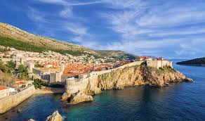 Pour les voiliers les posibilites se multiplient en istrie, kvarner ou dalmatie, car il sont des dizaines de. Voyage Croatie Montenegro Des Iles Croates A L Insolite Montenegro Decouverte Croatie Allibert Trekking