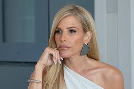 Tracy Million's Instagram, Twitter & Facebook