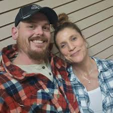 Retired nurse seeks help with room purge and carpet raking