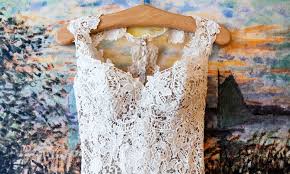 Je eher du mit der brautkleidsuche anfängst, desto besser. Das Brautkleid Mit Spitze Die Perfekte Wahl Fur Romantische Braute