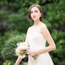 new the 10 best hairstyles with pictures ボブふんわり肌vol 2 ウエディングドレスに ナチュラルな ボブスタイル ベビーフェイスを生かして メイ wedding dresses one shoulder wedding dress hair styles