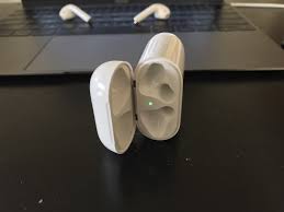 How long does it take to fully charge airpods 2nd gen? Some Airpods Charging Cases Suffering From Heavy Battery Drain