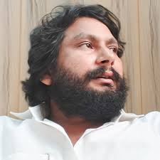 Attended the funeral of Akshay Kulkarni in Mumbai. My thoughts and prayers  are with the Kulkarni family. May he rest in peace. Heartfelt condolences.  🙏