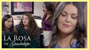 Elsa manipula a Manuela para robarle información