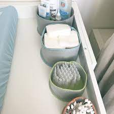 les tous jolis et colores paniers de rangement ikea pour la table a langer de bebe table a langer bebe rangement table a langer panier rangement bebe