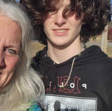 What e-bikes are recommended for a couple within a budget of $1000-$1300?