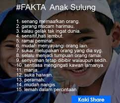 Cerita ini berawal saat aku pulang kerja sekitar jam 11 malam, mobilku menabrak seorang anak yang digandeng ibunya sedang menyeberang jalan. Facebook