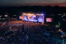 Für rock im park 2020 hatten die veranstalter ein ordentliches lineup mit highlights wie greenday, alan walker oder system of a down zusammengestellt, doch dann machte corona ihnen einen strich durch die rechnung. Rock Im Park 2021 Tickets Lineup 11 13 June Nurnberg Germany