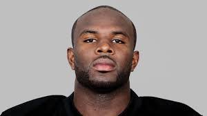 Derek Gibson's Instagram, Twitter & Facebook