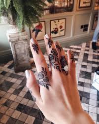 Instagram Henna Tattoo Hand Finger Henna Designs Rose Mehndi Designs